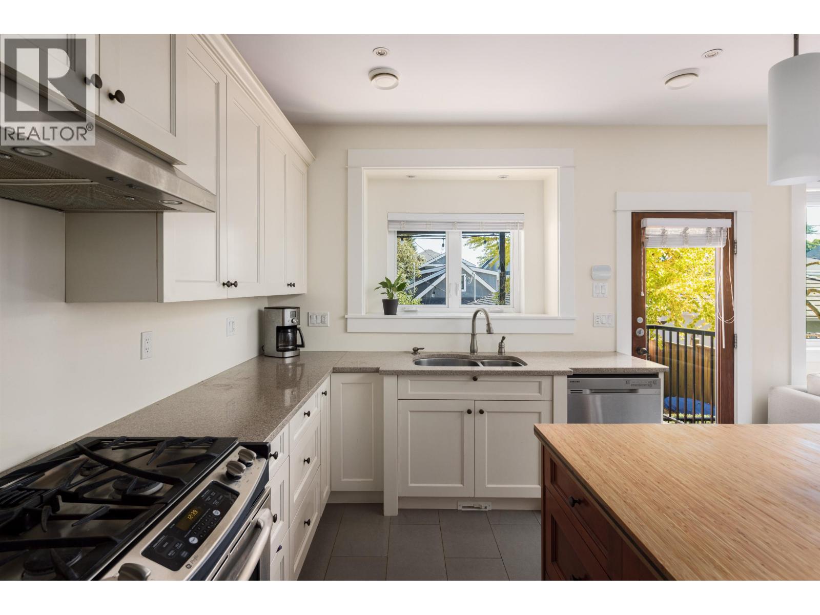 4804 Elgin Street, Vancouver, British Columbia  V5V 4S2 - Photo 13 - R3070046