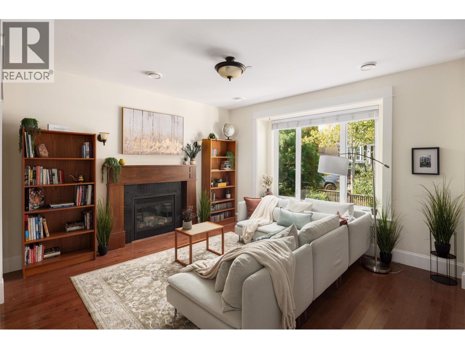 4804 Elgin Street, Vancouver, British Columbia  V5V 4S2 - Photo 5 - R3070046