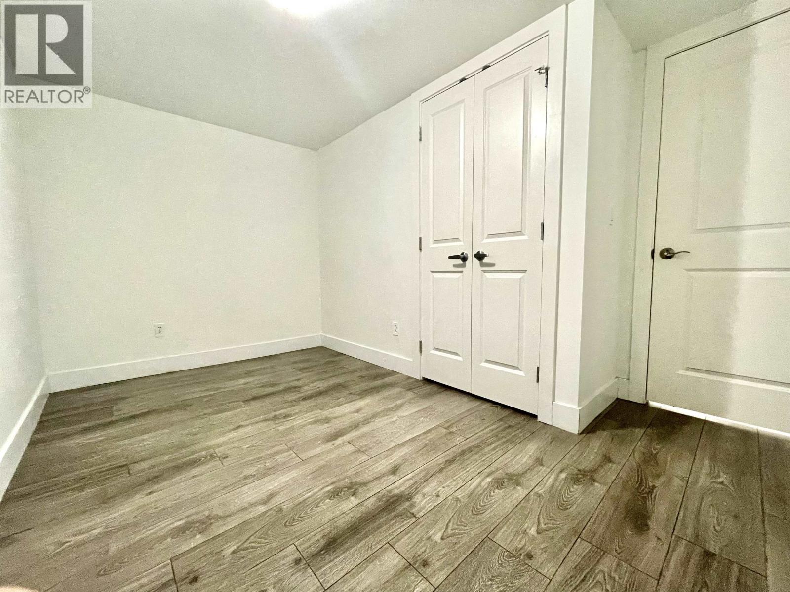 72xx Curtis Street, Burnaby, British Columbia  V5A 1K1 - Photo 10 - R3070060