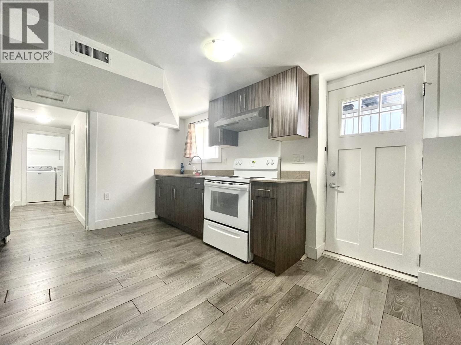 72xx Curtis Street, Burnaby, British Columbia  V5A 1K1 - Photo 3 - R3070060