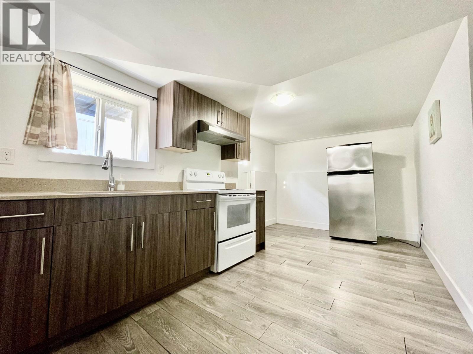 72xx Curtis Street, Burnaby, British Columbia  V5A 1K1 - Photo 4 - R3070060