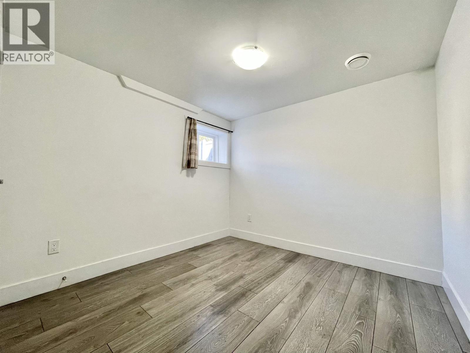 72xx Curtis Street, Burnaby, British Columbia  V5A 1K1 - Photo 5 - R3070060