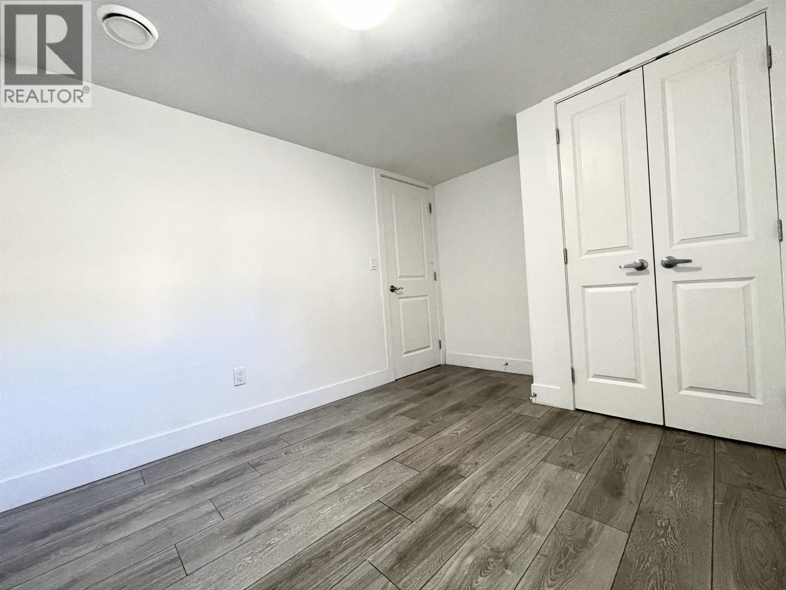 72xx Curtis Street, Burnaby, British Columbia  V5A 1K1 - Photo 6 - R3070060