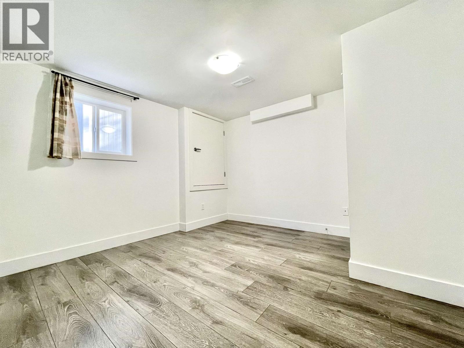 72xx Curtis Street, Burnaby, British Columbia  V5A 1K1 - Photo 7 - R3070060