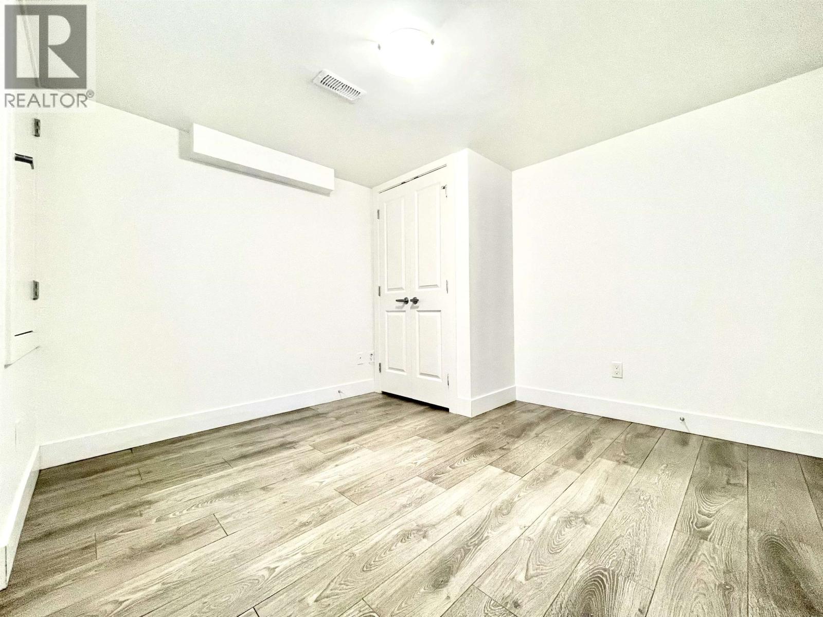 72xx Curtis Street, Burnaby, British Columbia  V5A 1K1 - Photo 8 - R3070060