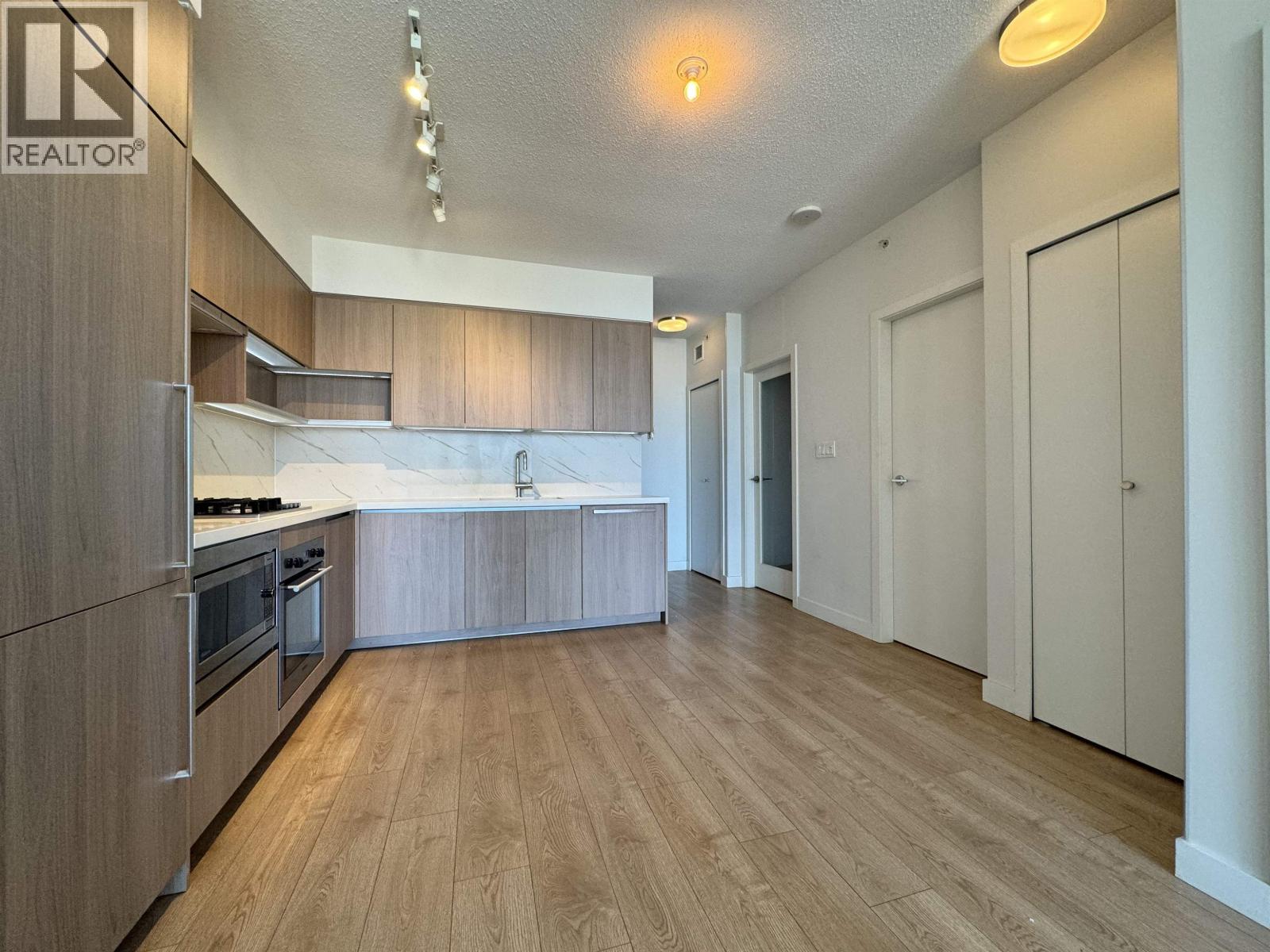 3501 6588 Nelson Avenue, Burnaby, British Columbia  V5H 0E8 - Photo 2 - R3070064