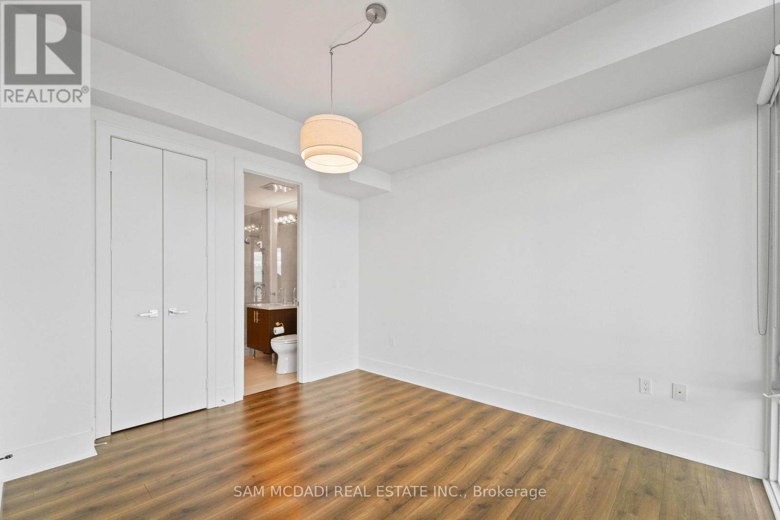 914 - 29 Queens Quay E, Toronto, Ontario  M5E 0A4 - Photo 17 - C12575402