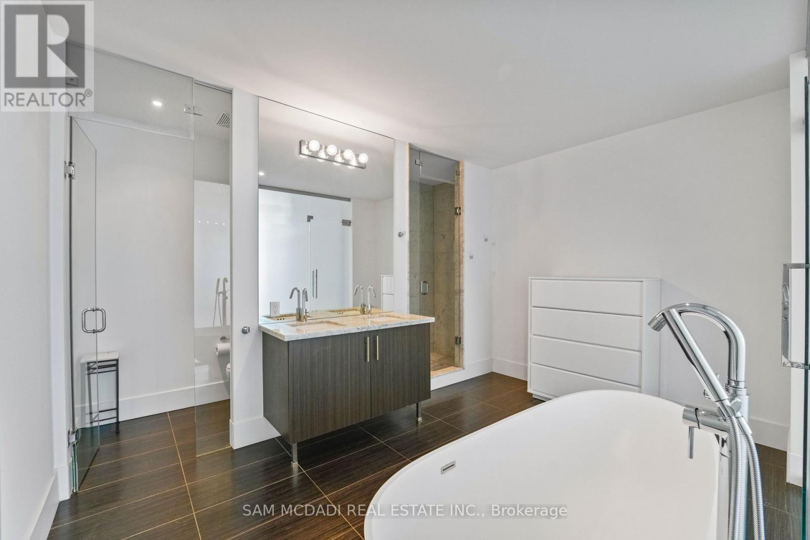 914 - 29 Queens Quay E, Toronto, Ontario  M5E 0A4 - Photo 5 - C12575402