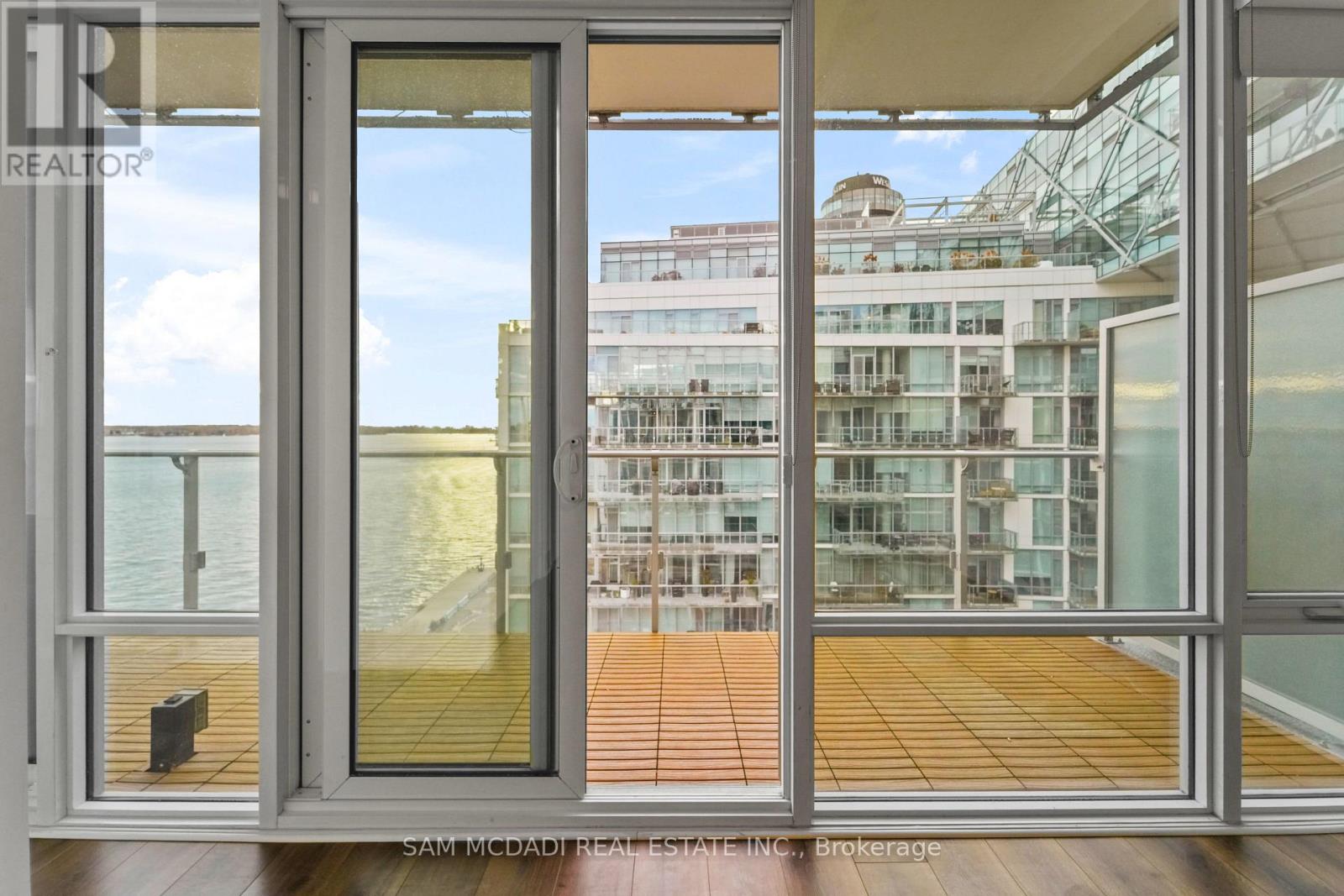 914 - 29 Queens Quay E, Toronto, Ontario  M5E 0A4 - Photo 8 - C12575402