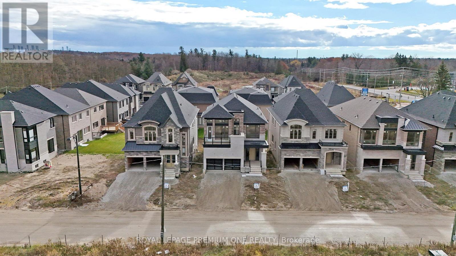 15 Antonietta Crescent, Vaughan, Ontario  L4H 5E3 - Photo 8 - N12576472