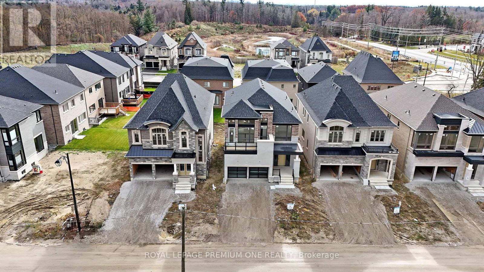 15 Antonietta Crescent, Vaughan, Ontario  L4H 5E3 - Photo 9 - N12576472