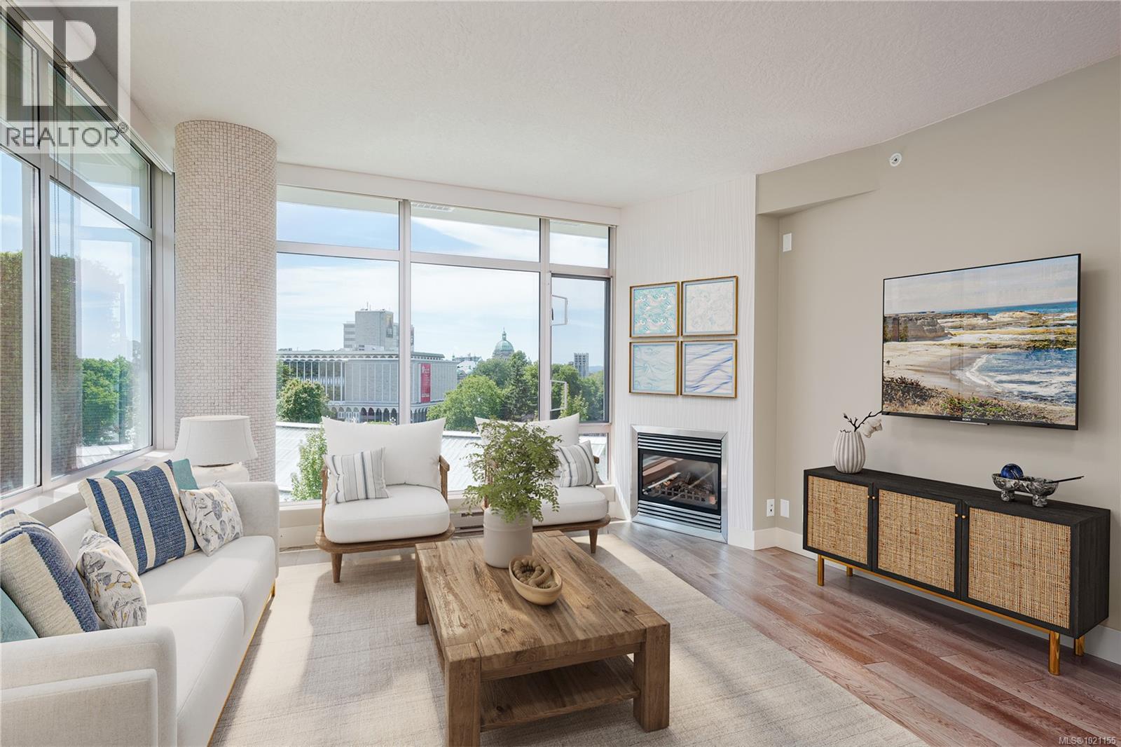 N609 737 Humboldt St, Victoria, British Columbia  V8W 1B1 - Photo 3 - 1021155