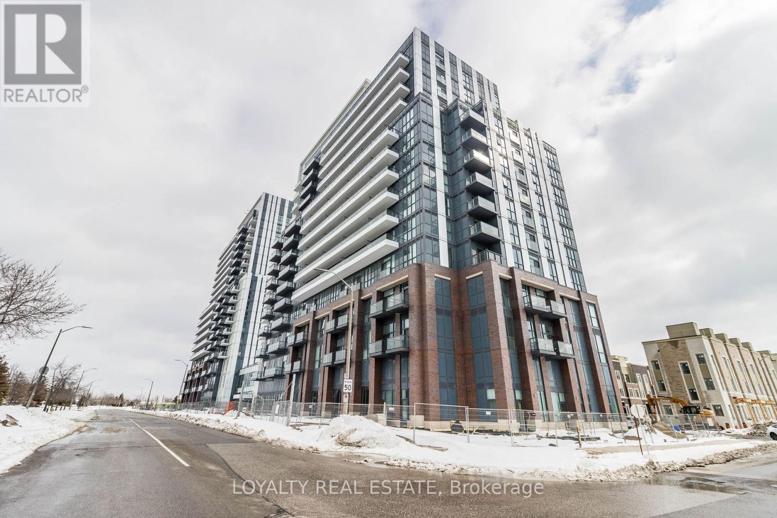 621 - 38 Honeycrisp Crescent, Vaughan, Ontario  L4K 0M8 - Photo 2 - N12533854