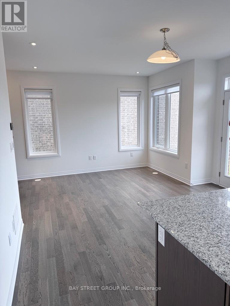 3210 Crystal Drive, Oakville, Ontario  L6M 5S8 - Photo 11 - W12570582