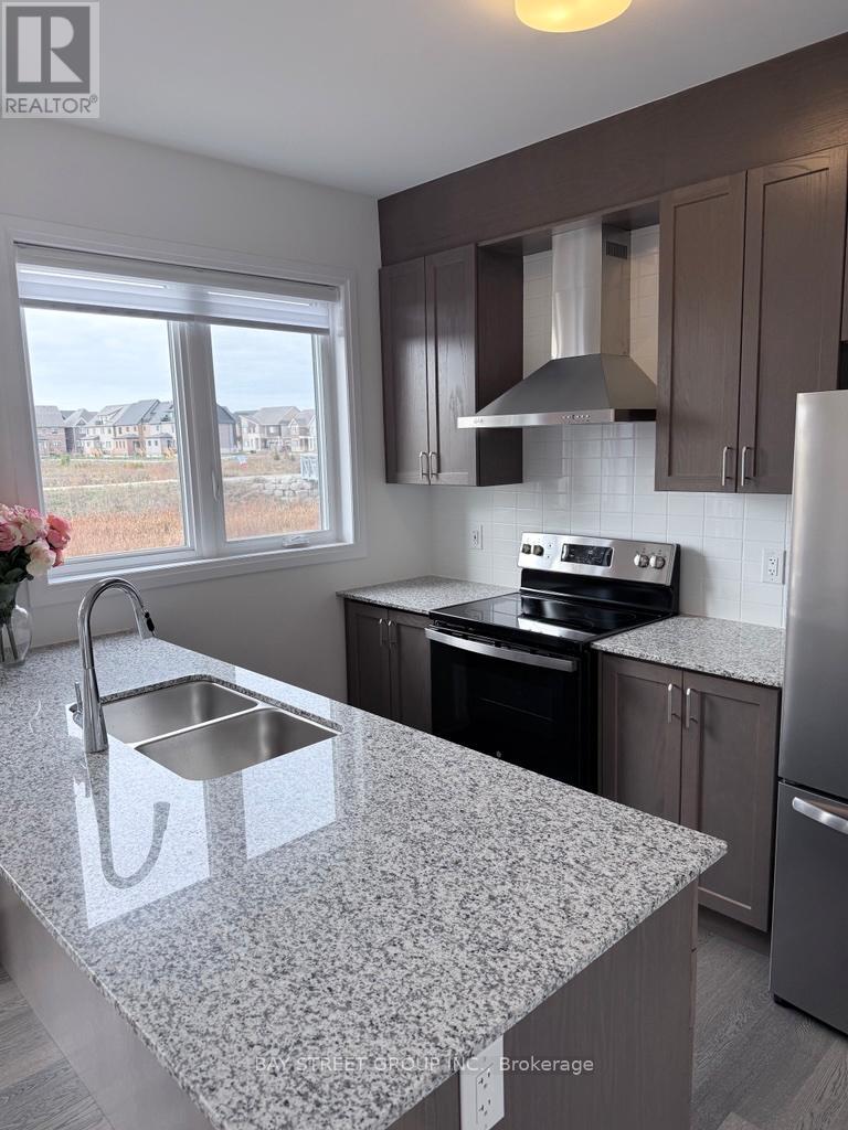 3210 Crystal Drive, Oakville, Ontario  L6M 5S8 - Photo 9 - W12570582