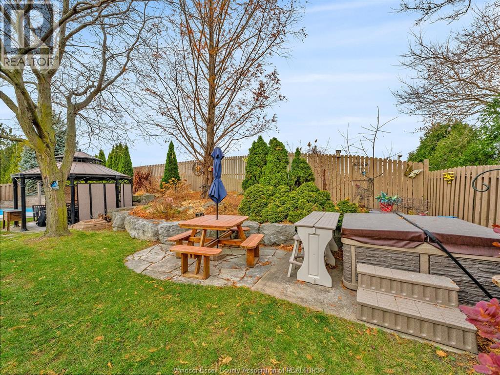 4160 Baseline, Windsor, Ontario N9A 6T3 - Photo 18 - 25030603