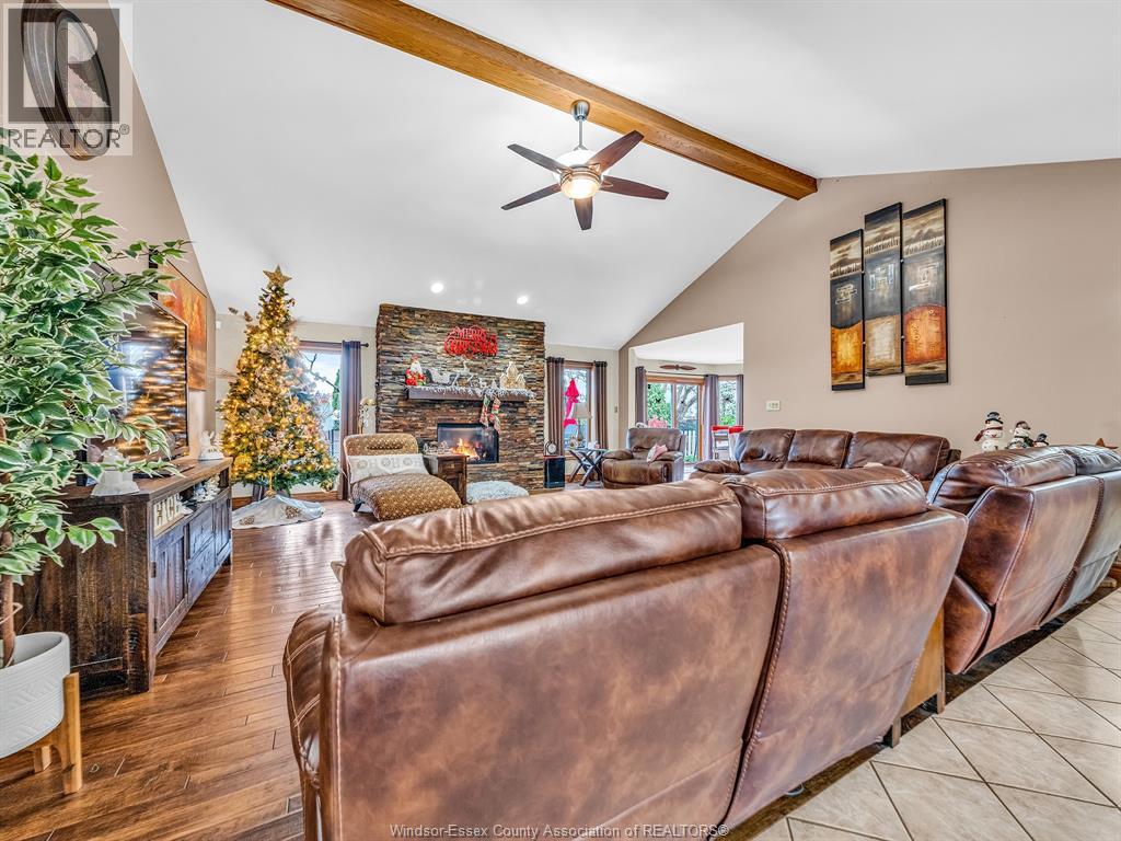 4160 Baseline, Windsor, Ontario N9A 6T3 - Photo 5 - 25030603