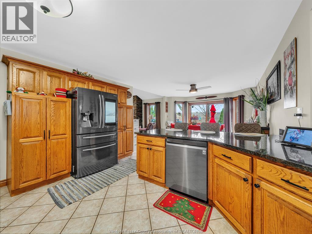 4160 Baseline, Windsor, Ontario N9A 6T3 - Photo 6 - 25030603