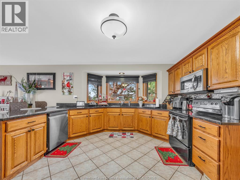 4160 Baseline, Windsor, Ontario N9A 6T3 - Photo 7 - 25030603