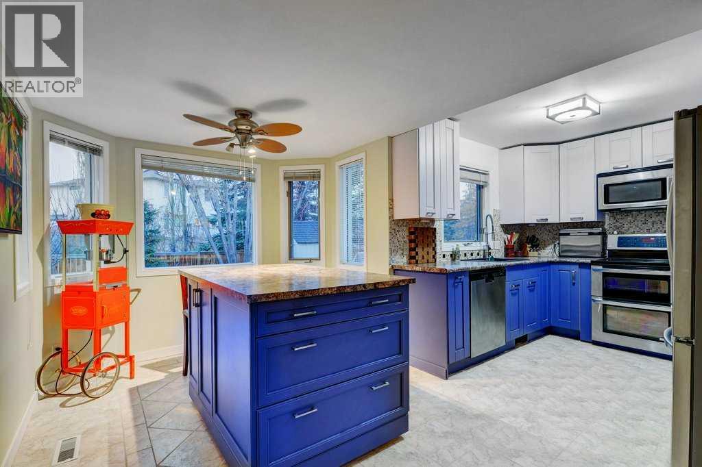 28 Hawktree Circle Nw, Calgary, Alberta  T3G 3M2 - Photo 14 - A2272081