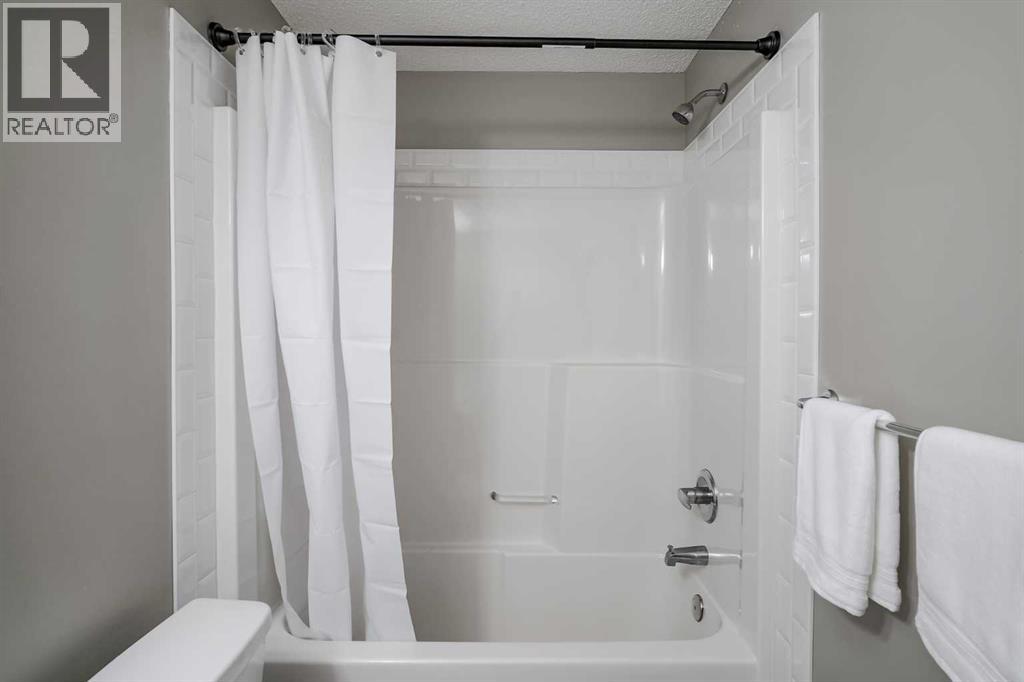 216 Copperpond Green Se, Calgary, Alberta  T2Z 1H9 - Photo 22 - A2272452