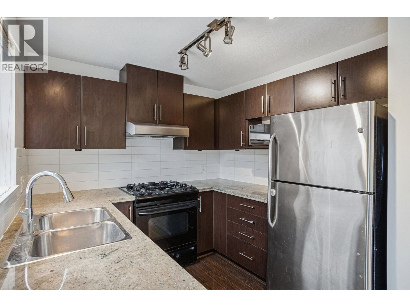 206 700 Klahanie Drive, Port Moody, British Columbia  V3H 5L3 - Photo 12 - R3069713