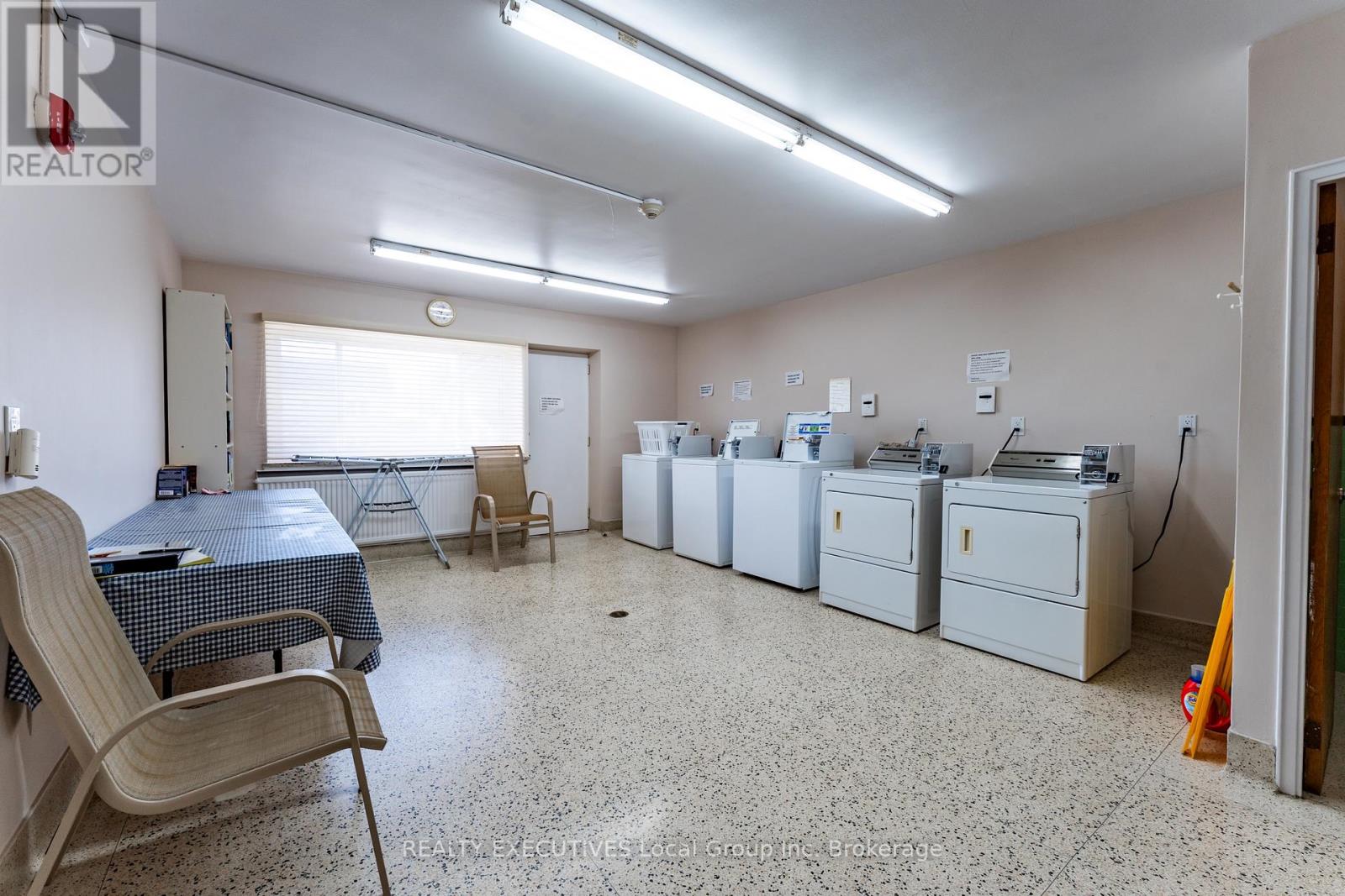 303 - 810 Main Street W, North Bay, Ontario P1B 2V9 - Photo 13 - X12576646