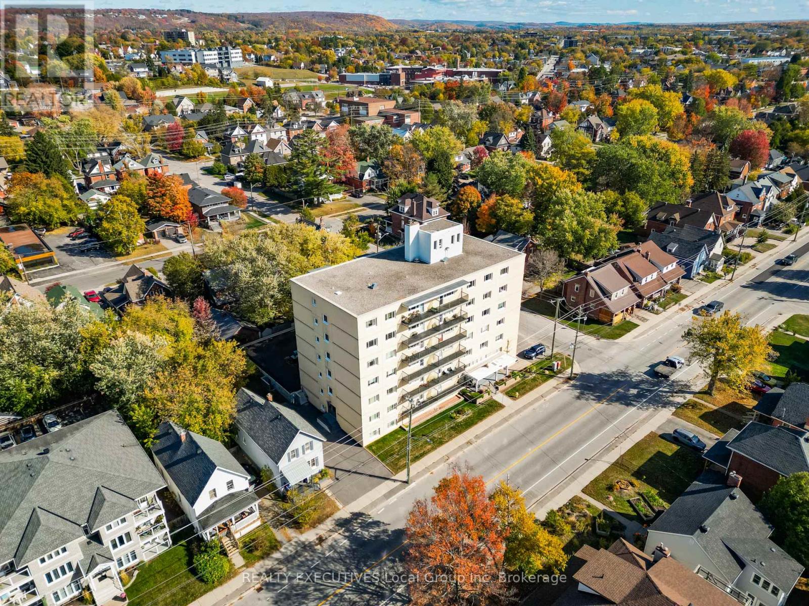 303 - 810 Main Street W, North Bay, Ontario P1B 2V9 - Photo 17 - X12576646