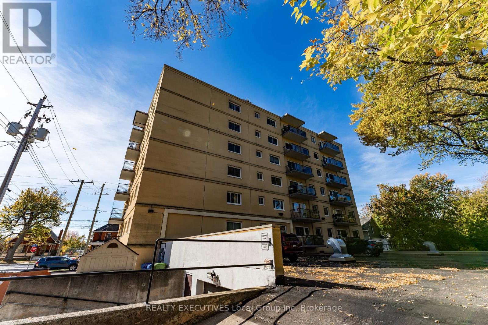 303 - 810 Main Street W, North Bay, Ontario P1B 2V9 - Photo 2 - X12576646