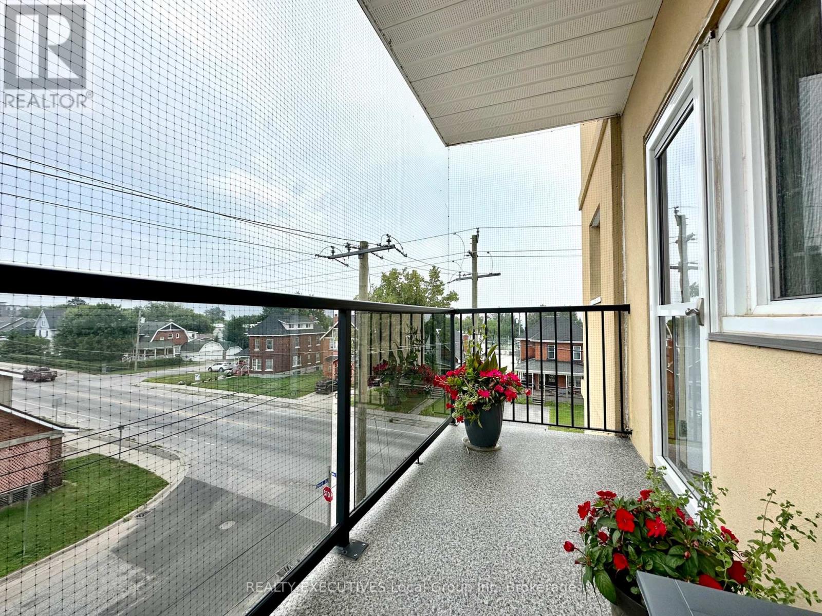 303 - 810 Main Street W, North Bay, Ontario P1B 2V9 - Photo 22 - X12576646