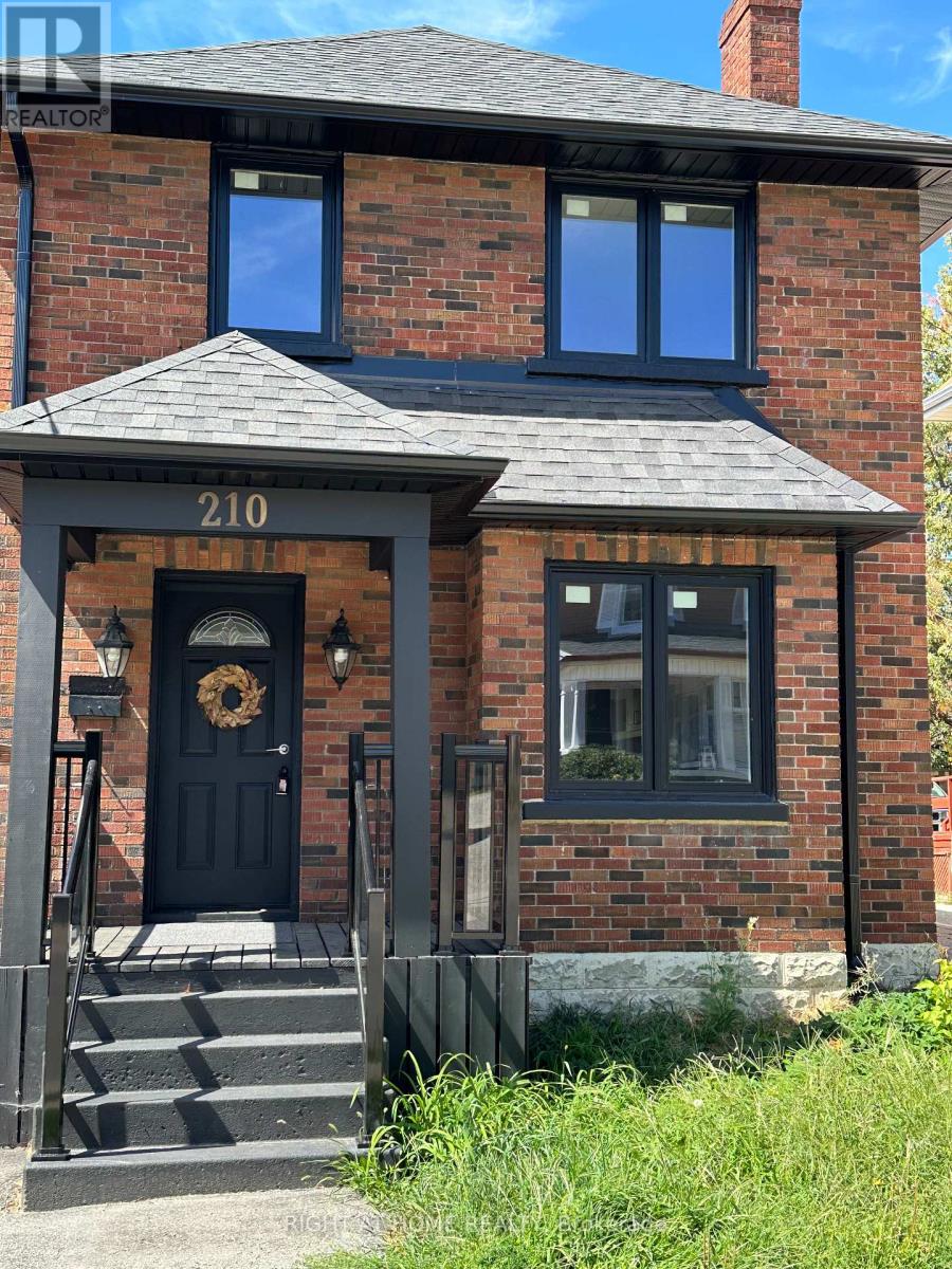 210 DEARBORN AVENUE, Oshawa, Ontario