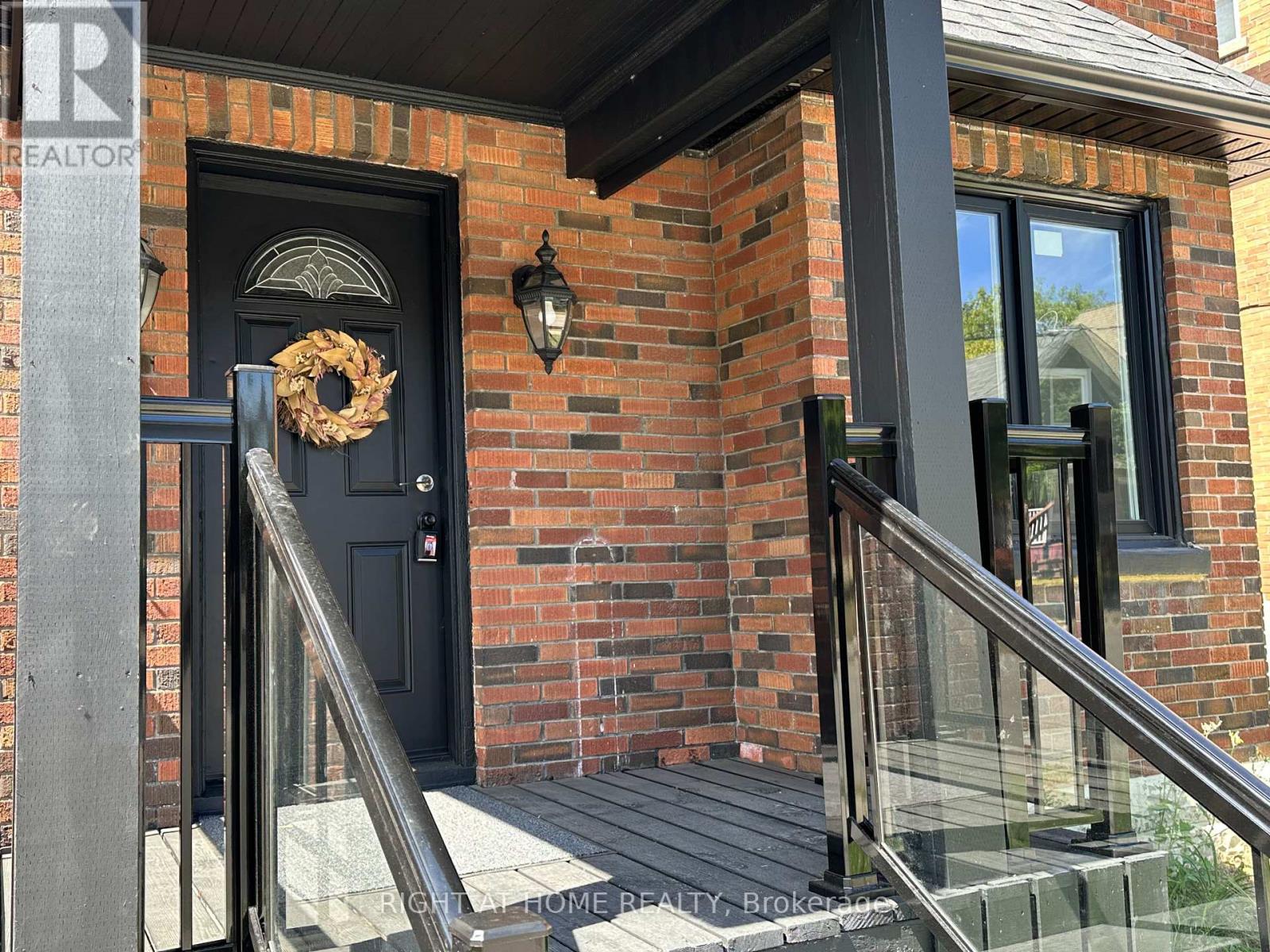 210 Dearborn Avenue, Oshawa, Ontario  L1G 4Z4 - Photo 3 - E12576608