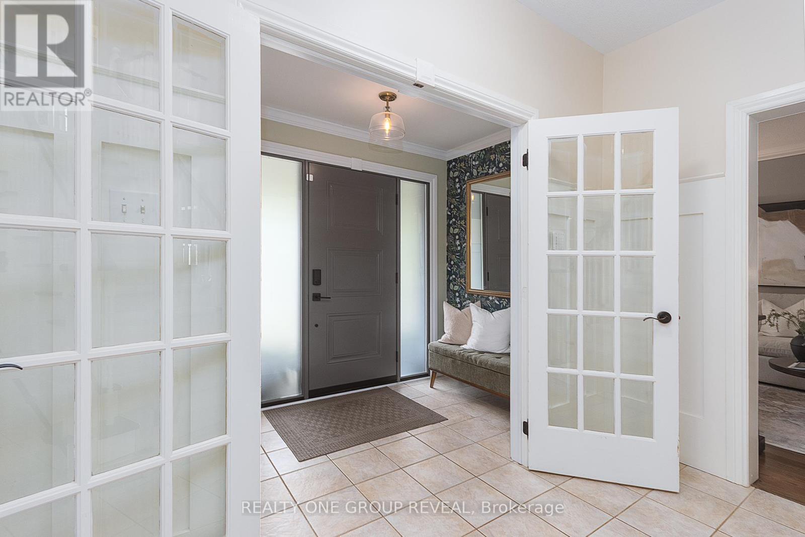 11 Nettle's Court, Whitby, Ontario  L1P 1L5 - Photo 4 - E12576624