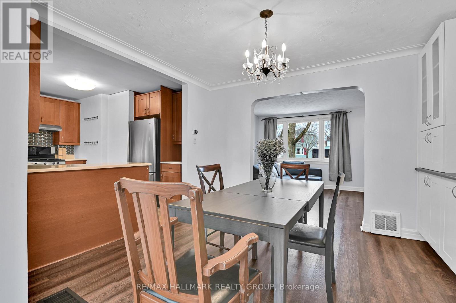 6 Centennial Boulevard, Ottawa, Ontario K1S 0M7 - Photo 10 - X12576002