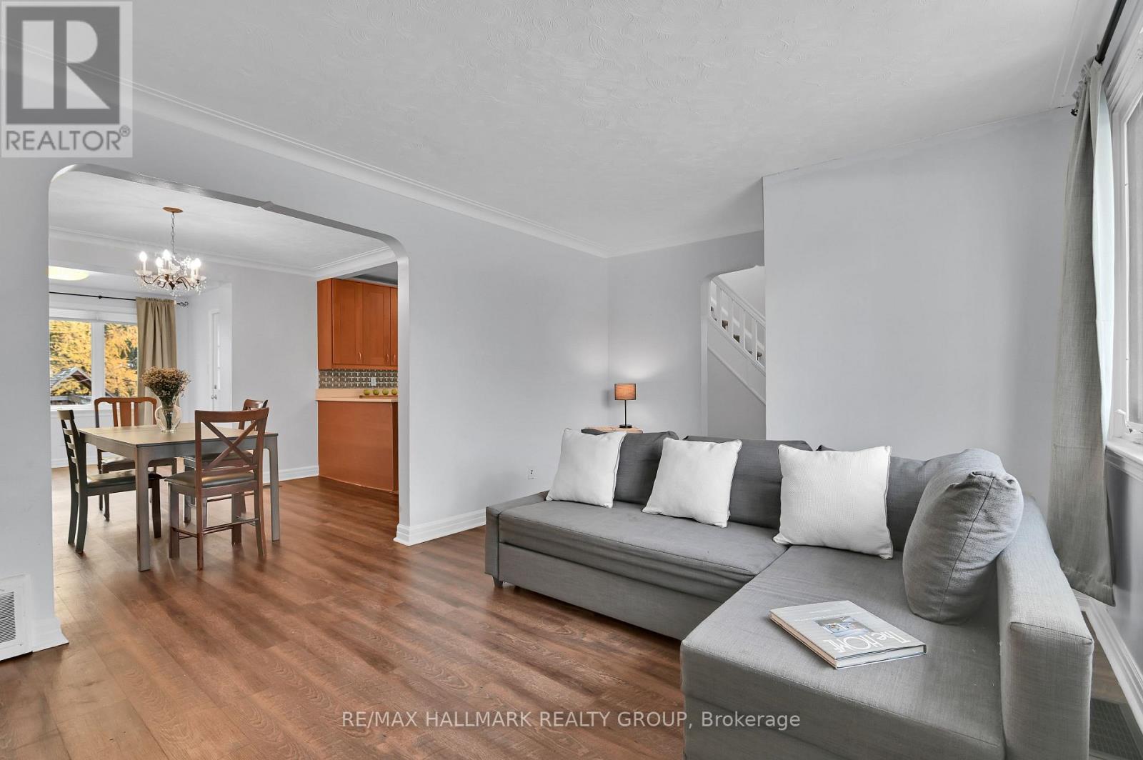 6 Centennial Boulevard, Ottawa, Ontario K1S 0M7 - Photo 8 - X12576002