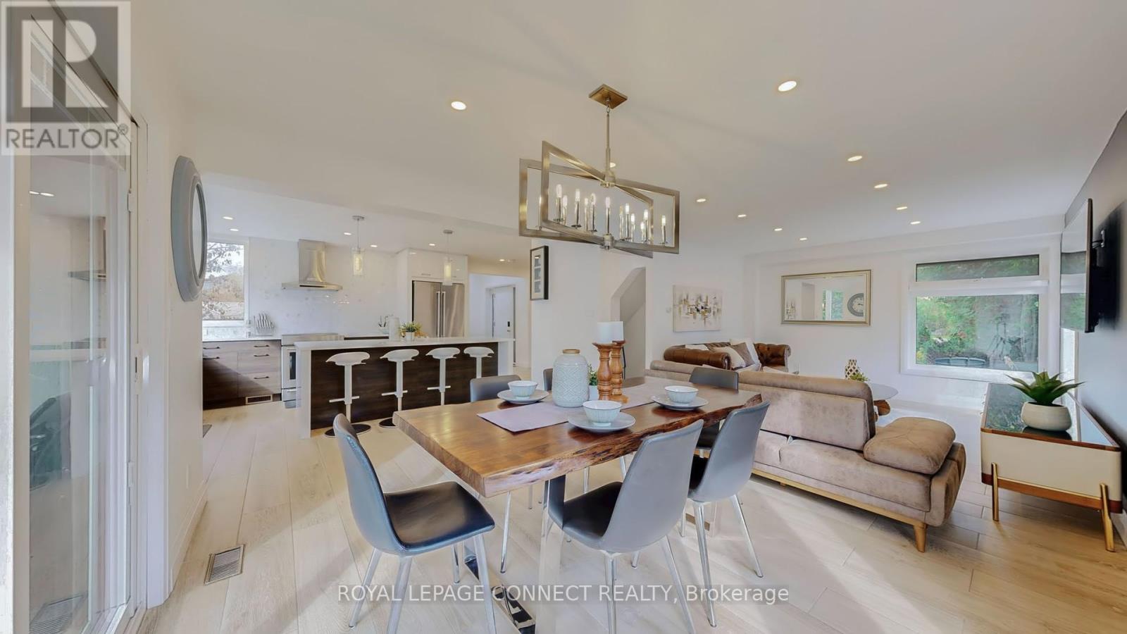 1406 Old Forest Road, Pickering, Ontario  L1V 1N7 - Photo 9 - E12478364