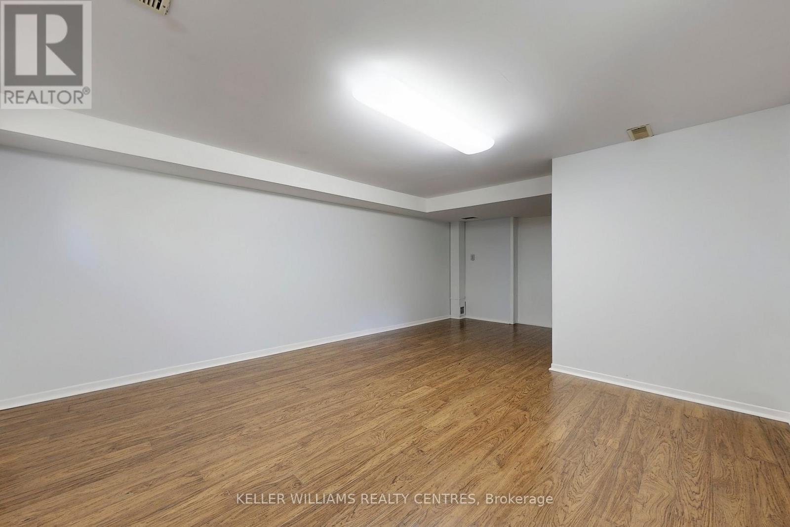 Unit B - 252 Elgin Mills Road W, Richmond Hill (Westbrook), Ontario  L4C 4M2 - Photo 12 - N12424417