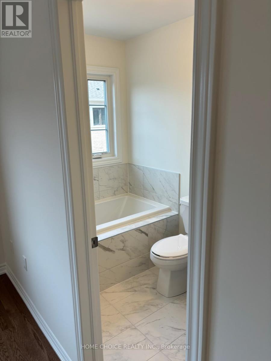 1474 Periwinkle Place, Milton, Ontario  L9T 2X5 - Photo 12 - W12488248