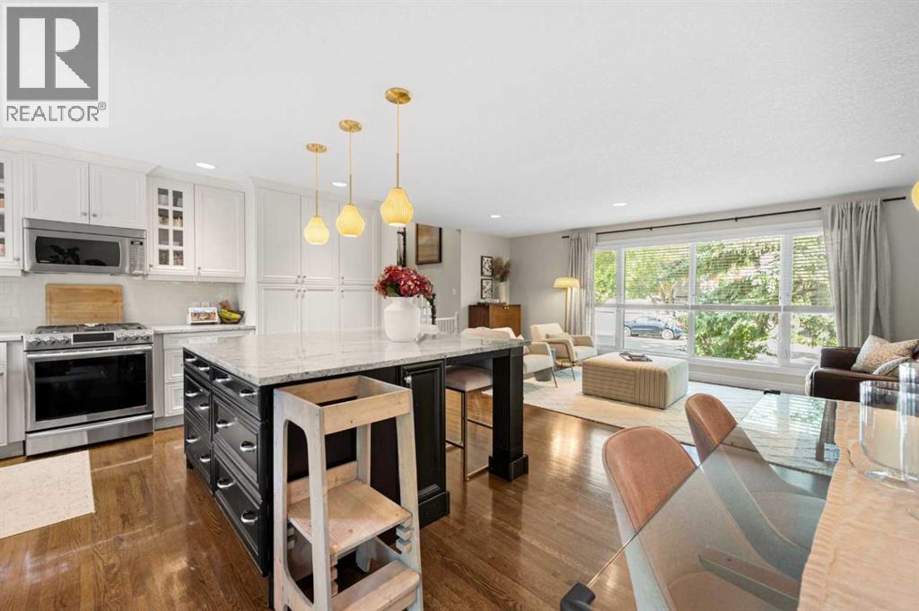 8027 Churchill Drive Sw, Calgary, Alberta  T2V 2S5 - Photo 11 - A2265747