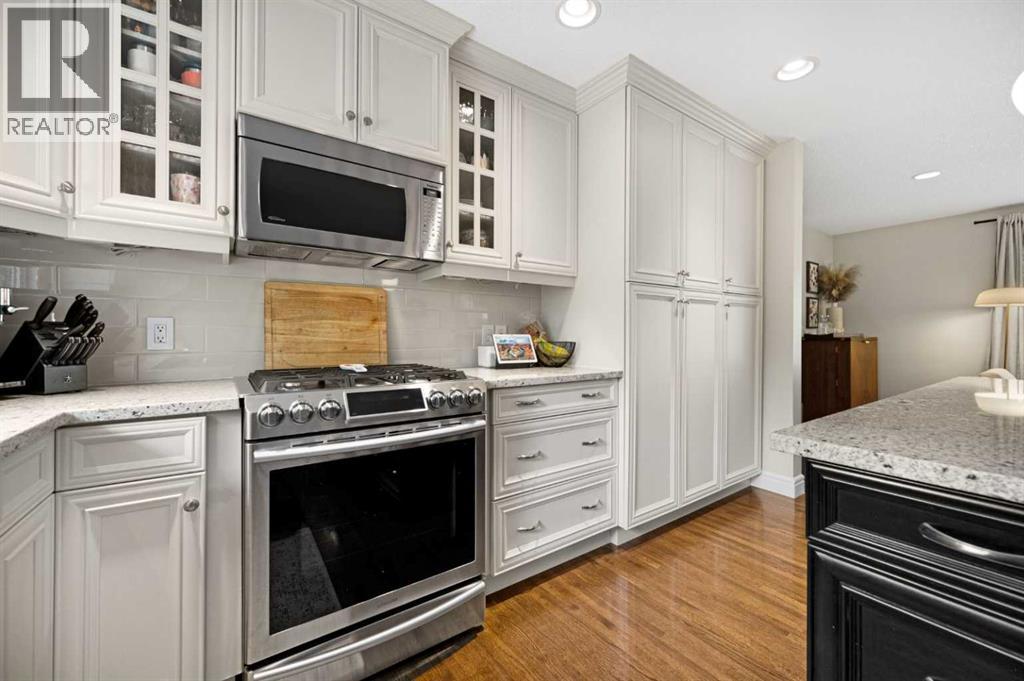 8027 Churchill Drive Sw, Calgary, Alberta  T2V 2S5 - Photo 9 - A2265747