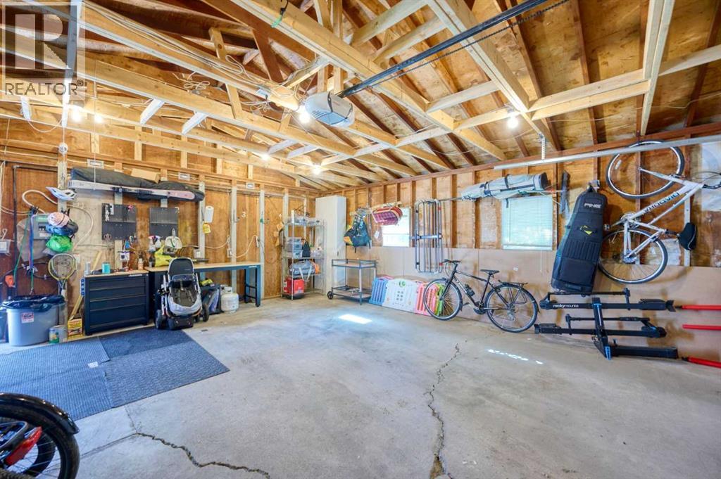 8027 Churchill Drive Sw, Calgary, Alberta  T2V 2S5 - Photo 45 - A2265747