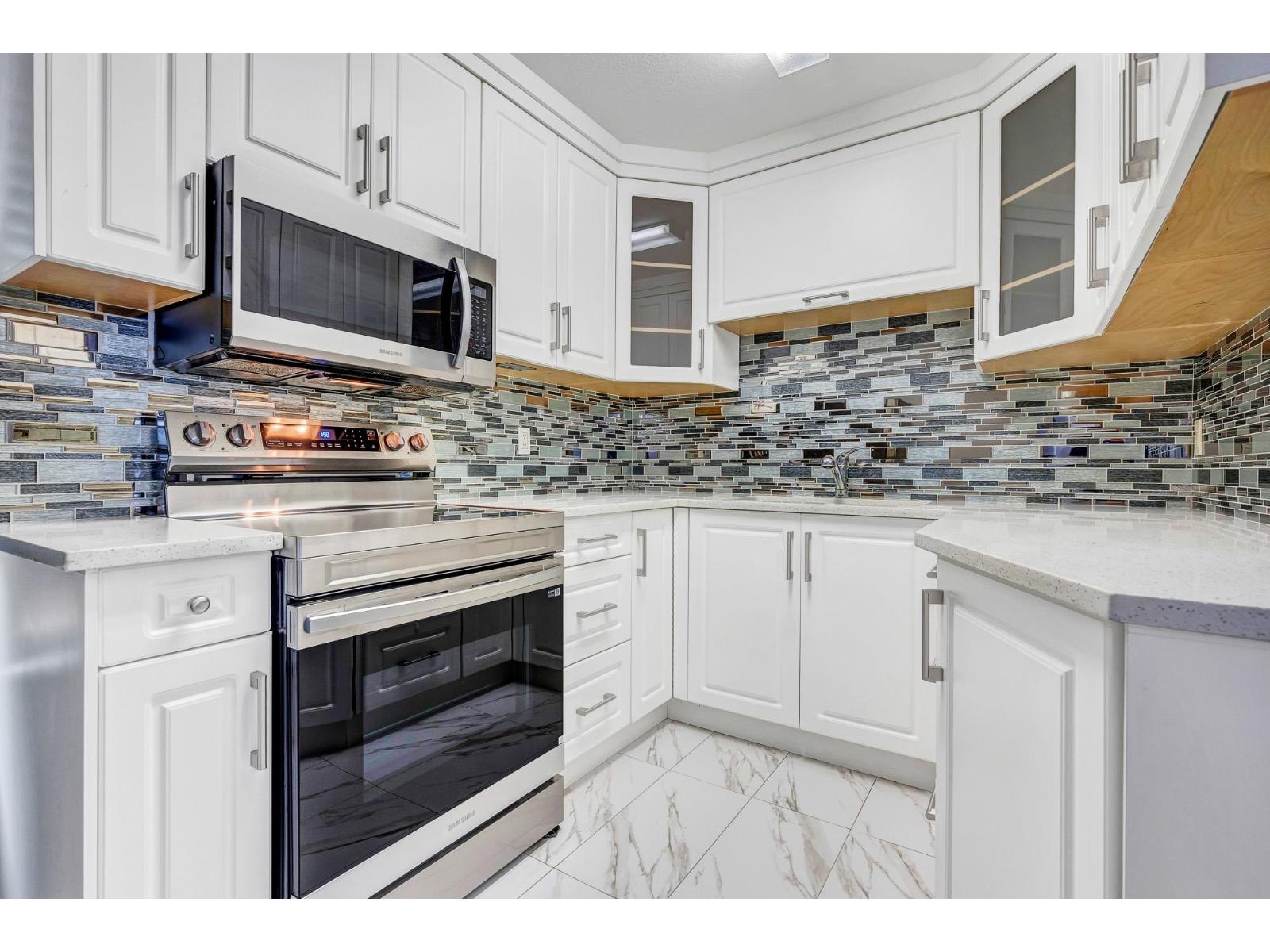 35 3075 Trethewey Street, Abbotsford, British Columbia  V2T 3R4 - Photo 4 - R3069792