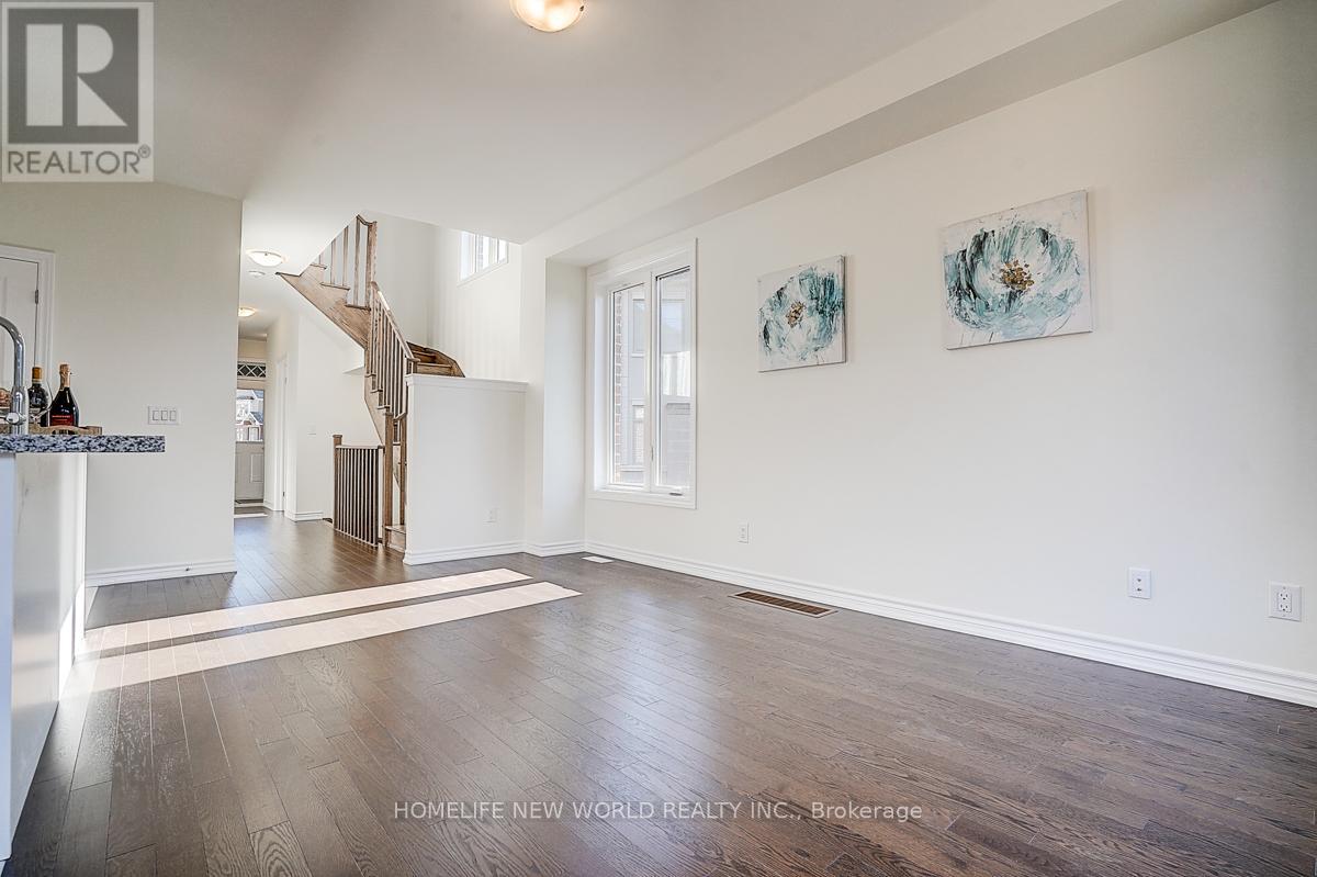 4 Freeman Williams Street, Markham, Ontario  L6C 3M8 - Photo 8 - N12576578