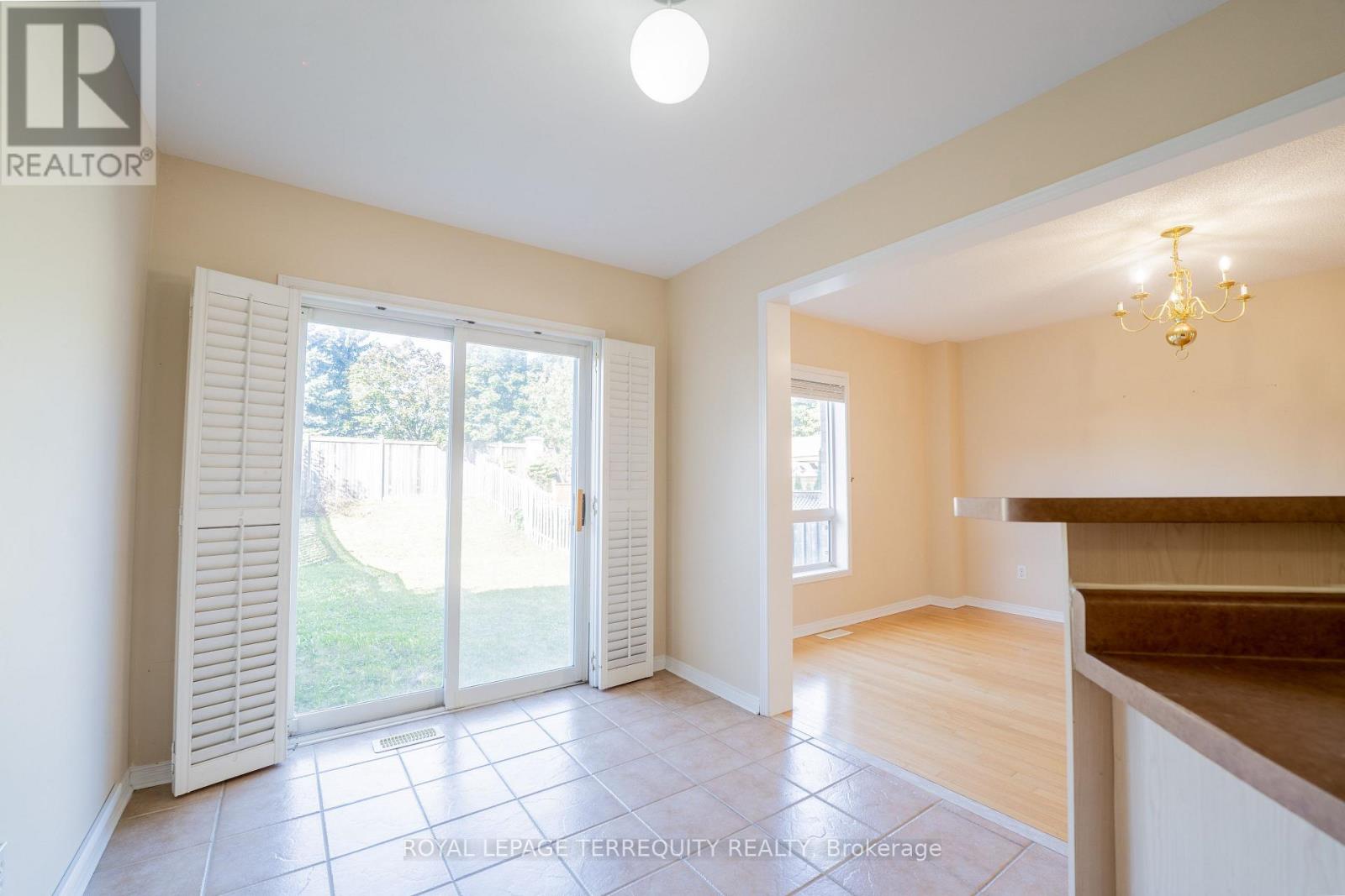 168 Deepsprings Crescent, Vaughan, Ontario  L6A 3L4 - Photo 4 - N12576580