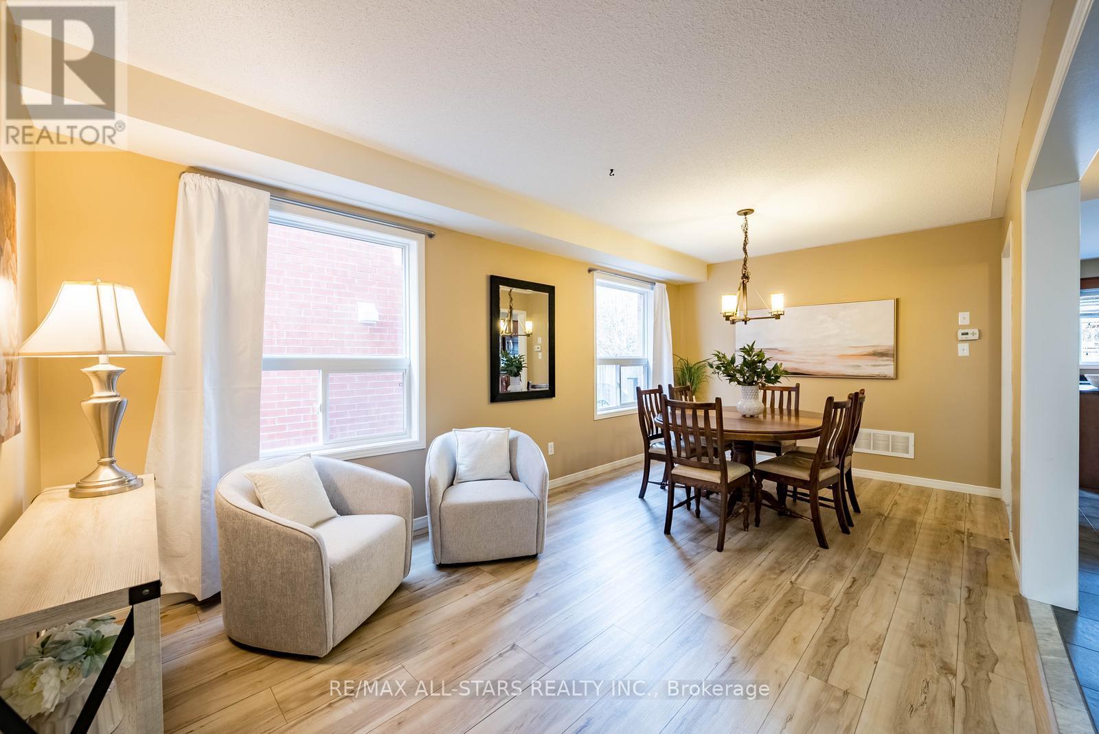 15 Amos Lehman Way, Whitchurch-Stouffville, Ontario  L4A 0J9 - Photo 10 - N12576610