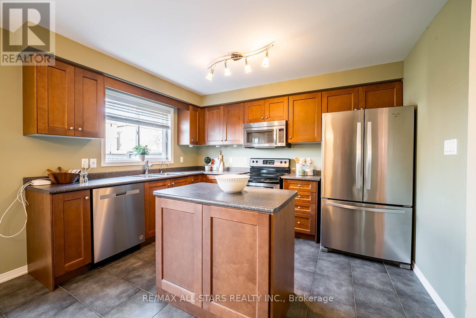 15 Amos Lehman Way, Whitchurch-Stouffville, Ontario  L4A 0J9 - Photo 15 - N12576610