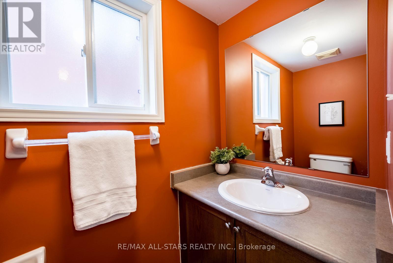 15 Amos Lehman Way, Whitchurch-Stouffville, Ontario  L4A 0J9 - Photo 20 - N12576610