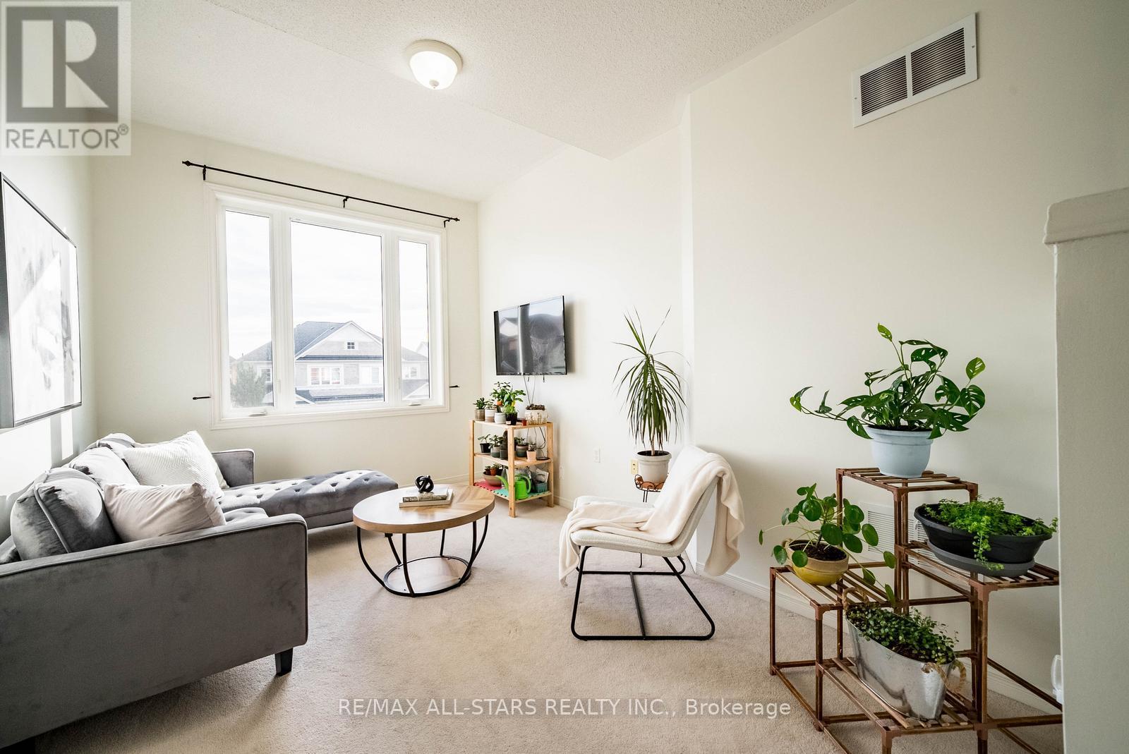 15 Amos Lehman Way, Whitchurch-Stouffville, Ontario  L4A 0J9 - Photo 22 - N12576610