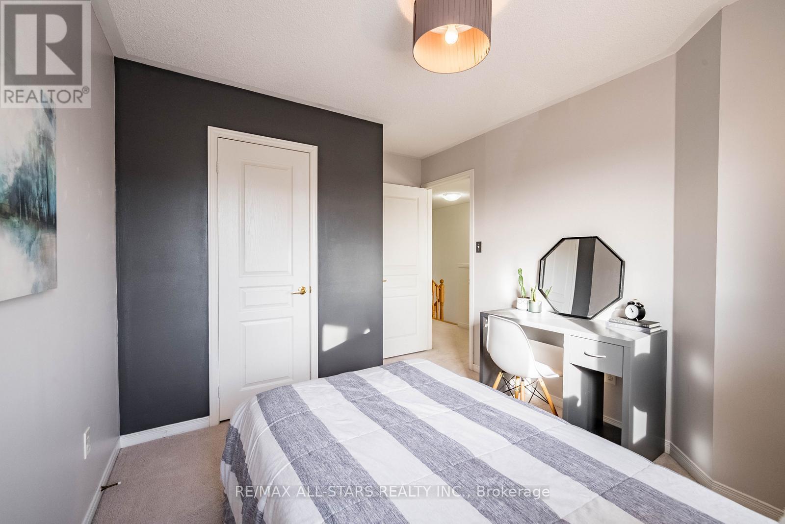 15 Amos Lehman Way, Whitchurch-Stouffville, Ontario  L4A 0J9 - Photo 25 - N12576610