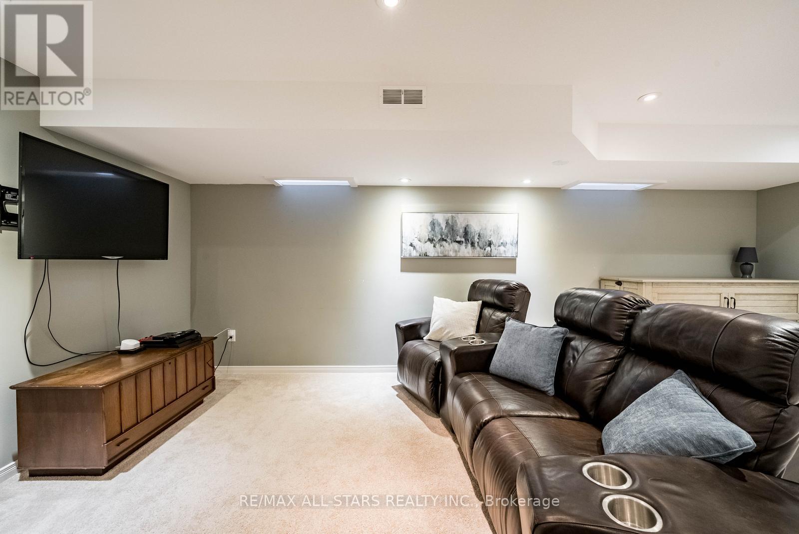 15 Amos Lehman Way, Whitchurch-Stouffville, Ontario  L4A 0J9 - Photo 35 - N12576610